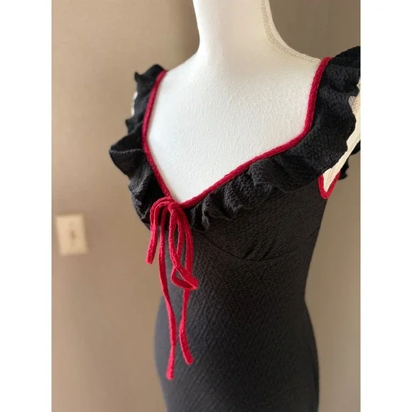 Cider Black Red Ruffle Bow Textured Sweetheart Neck Midi Dress Size M - Picture 4 of 8